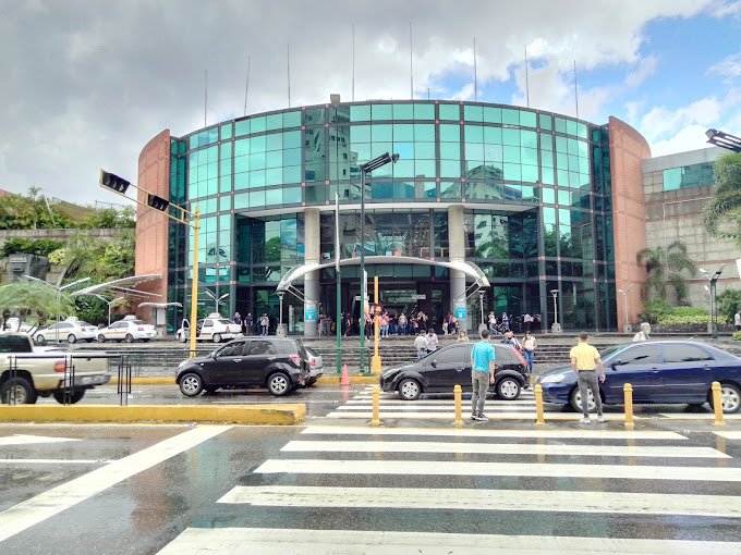 Fachada de Cines Unidos Sambil Caracas 482