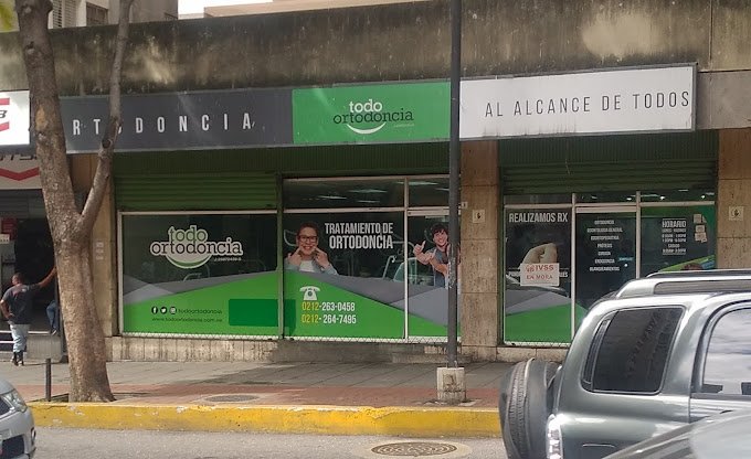 Fachada de Todo Ortodoncia Chacao