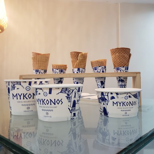 Fachada de Mykonos & Greek Frozen Yogurt 1624