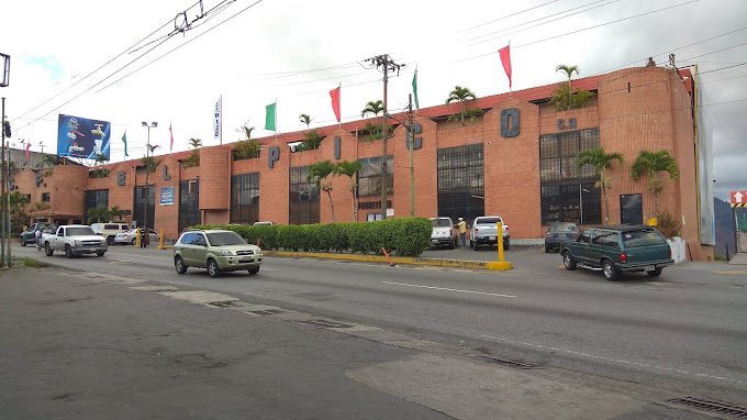 Fachada de Centro Ferretero El Pico