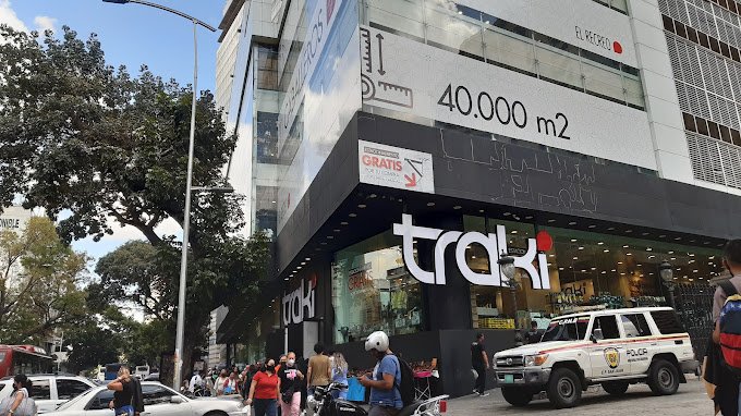 Fachada de Traki El Recreo