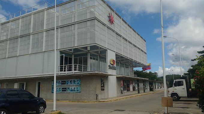 Fachada de Fundacion Villa del Cine