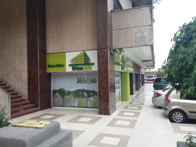 Fachada de Inmobiliaria Urban360