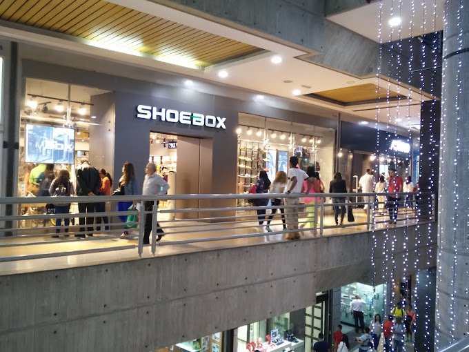 Fachada de Shoe Box Sambil Chacao