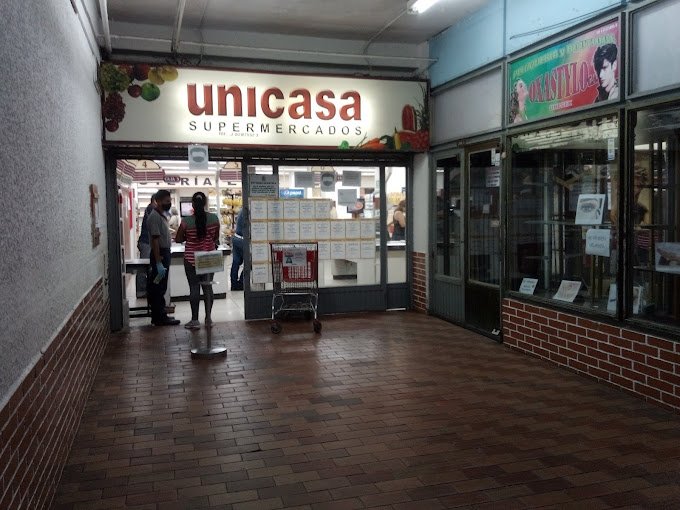 Fachada de Unicasa Charallave Centro