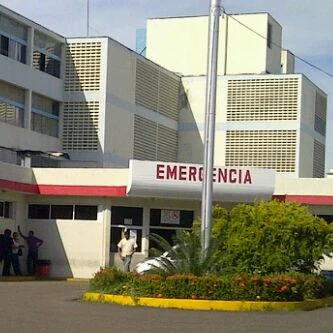 Fachada de Hospital Dr. Felipe Guevara Rojas