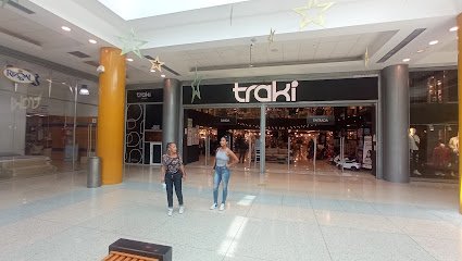 Fachada de Traki Metrópolis