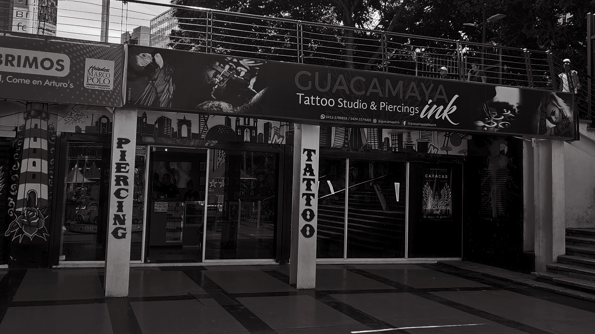 Fachada de Guacamaya Tattoo Ink C.C Expreso Chacaíto