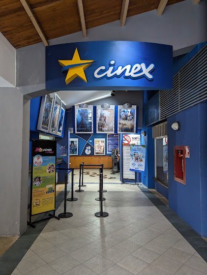 Fachada de Cinex Alto Prado