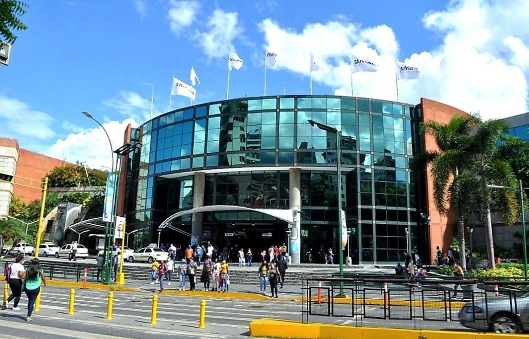 Fachada de Acuario Sport Sambil Caracas