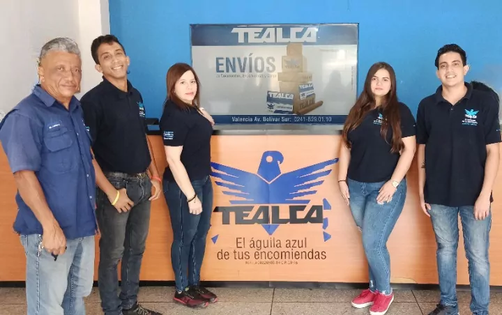 Fachada de Tealca Valencia Distribuidor San Blas