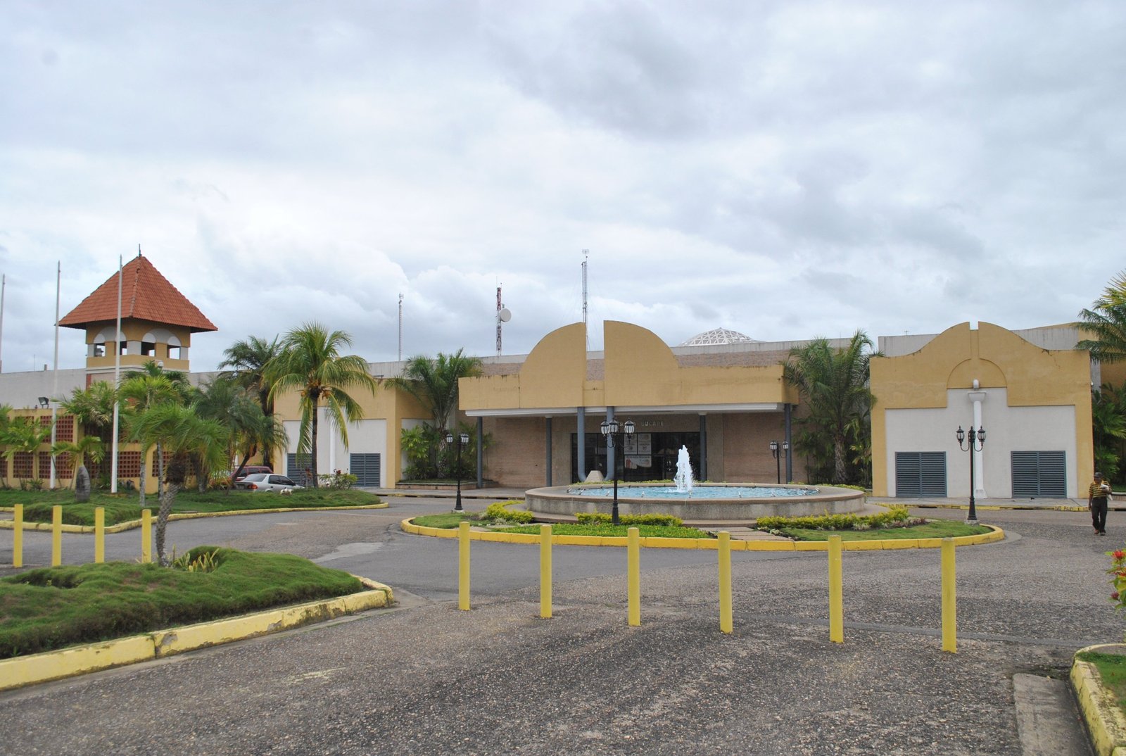 Fachada de Optica Caroní C.C. Monagas Plaza