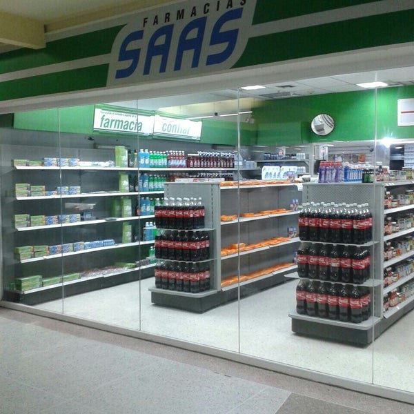 Fachada de Farmacias SAAS Hyper Jumbo