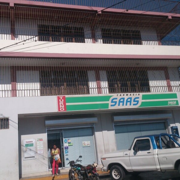 Fachada de Farmacias SAAS Amistad