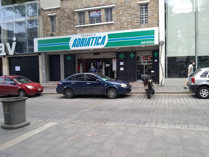 Fachada de Farmacias SAAS Adriatica