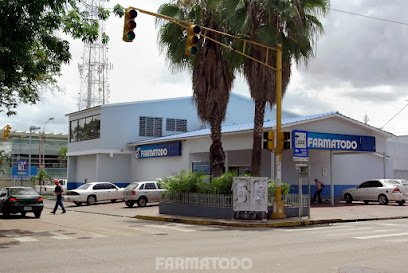 Fachada de Farmatodo Av. Bolívar