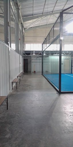 Fachada de Padel Miranda