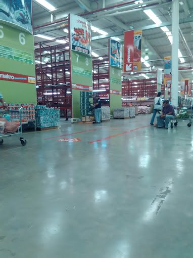 Fachada de Makro La Yaguara 7159