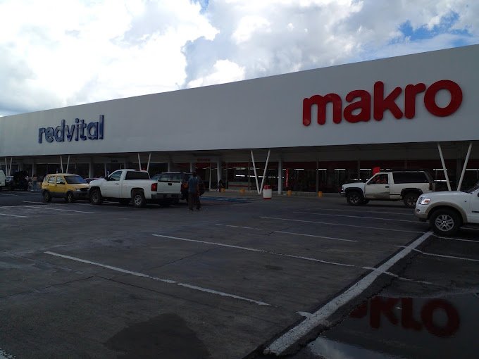 Fachada de Makro Guarenas