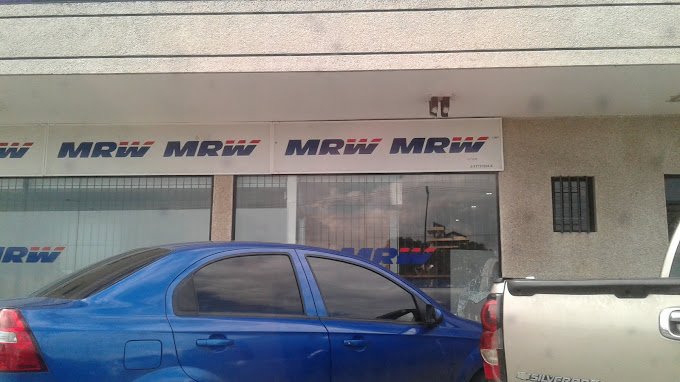Fachada de MRW Big Low 7184