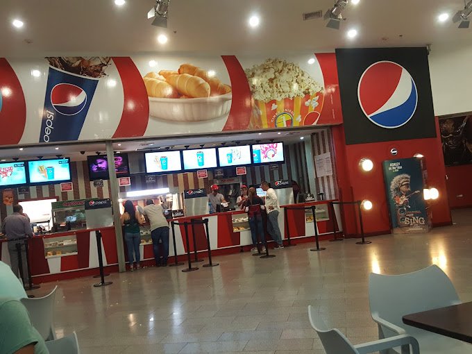 Fachada de Cines Unidos Sambil Barquisimeto