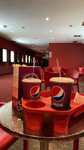 Fachada de Cines Unidos Sambil Maracaibo 7248