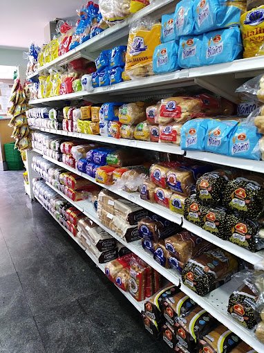 Fachada de Automercados Plazas Santa Eduvigis 7721