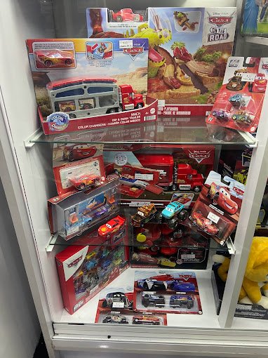 Fachada de Toylandia Los Aviadores 7993